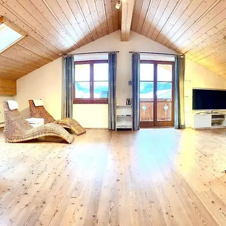 Апартаменты Zugspitze *